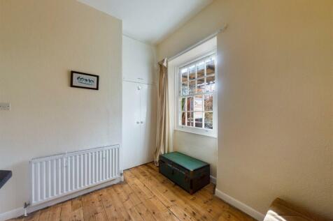 CAM00564P1-PR0253-STILL06.jpg