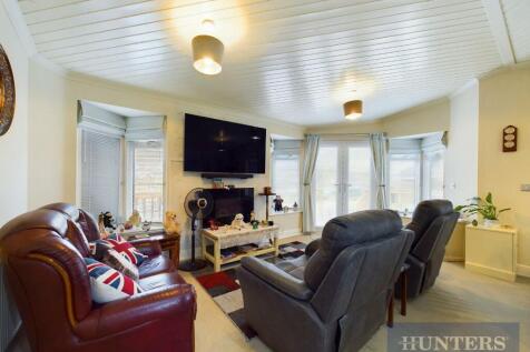 CAM03407G0-PR0254-STILL016.jpg