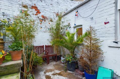 CAM03407G0-PR0431-STILL017.jpg