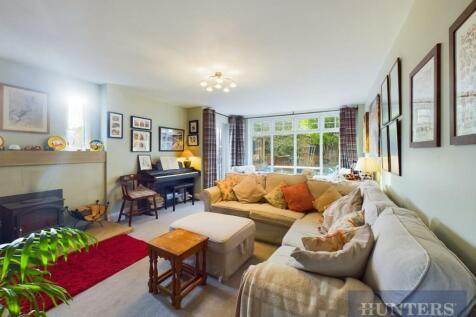 CAM03407G0-PR0441-STILL014.jpg