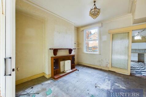 CAM03407G0-PR0349-STILL004.jpg