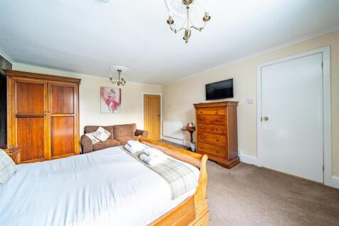 24235 East Ayton Lodge Hotel-037.jpg