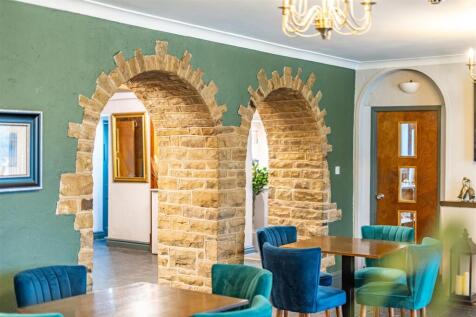 24235 East Ayton Lodge Hotel-015.jpg