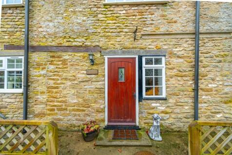 24235 The Coach house-026.jpg