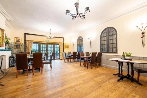 24235 East Ayton Lodge Hotel-025.jpg
