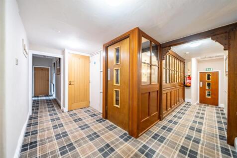 24235 East Ayton Lodge Hotel-035.jpg