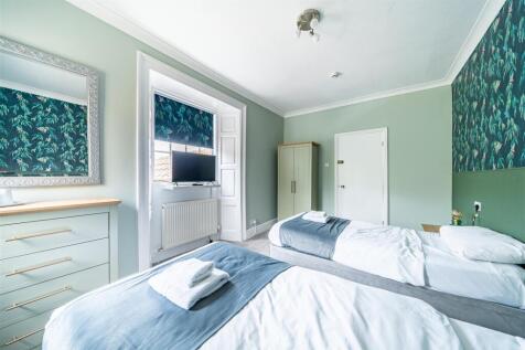 24235 East Ayton Lodge Hotel-045.jpg
