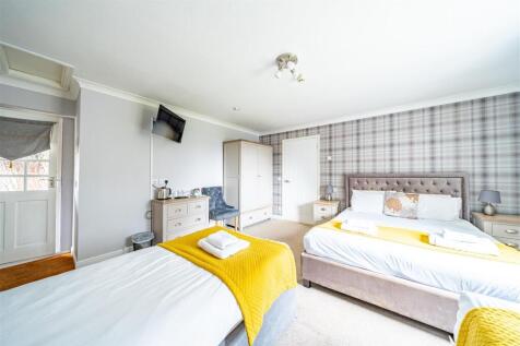 24235 East Ayton Lodge Hotel-052.jpg