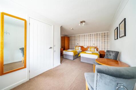 24235 East Ayton Lodge Hotel-054.jpg