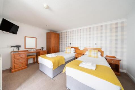 24235 East Ayton Lodge Hotel-055.jpg
