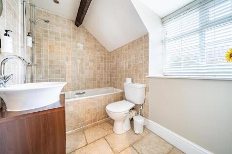 24235 The Coach house-021.jpg