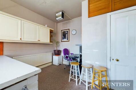 CAM03407G0-PR0484-STILL043.jpg