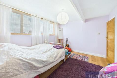 CAM05316G0-PR0019-STILL004.jpg