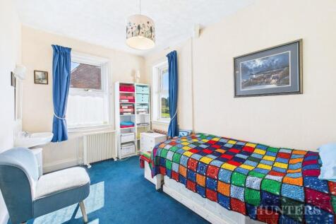 CAM05316G0-PR0032-STILL004.jpg