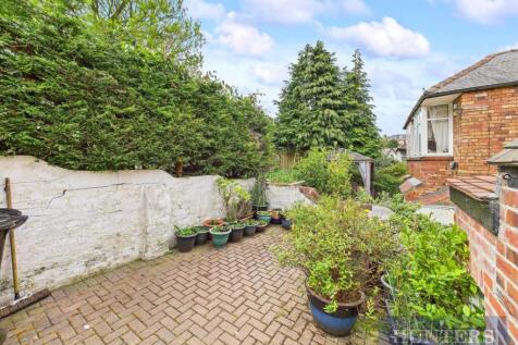 CAM05316G0-PR0057-STILL017.jpg