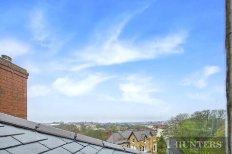 CAM05316G0-PR0046-STILL009.jpg