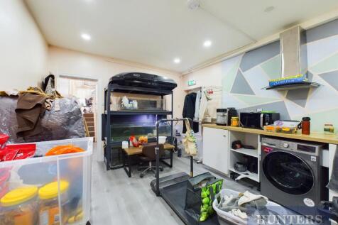 CAM03407G0-PR0491-STILL003.jpg