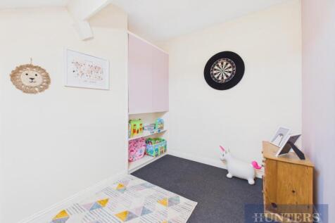 CAM05316G0-PR0117-STILL006.jpg