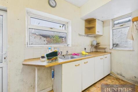 CAM05316G0-PR0145-STILL028.jpg