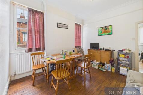 CAM05316G0-PR0162-STILL008.jpg