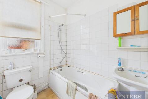 CAM05316G0-PR0162-STILL005.jpg