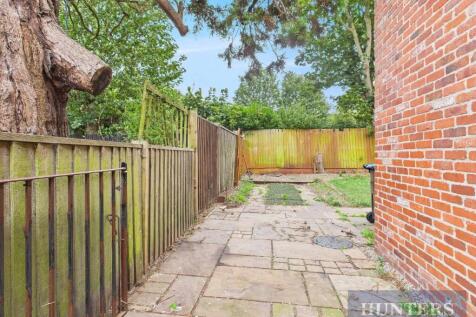 CAM05316G0-PR0189-STILL017.jpg
