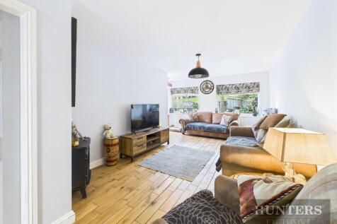 CAM05316G0-PR0058-STILL018.jpg