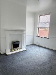 Rear Lounge/Dining 