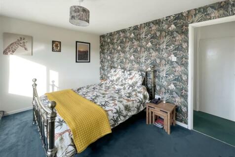 bed 1a.JPG