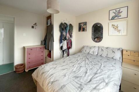 bed 2.JPG