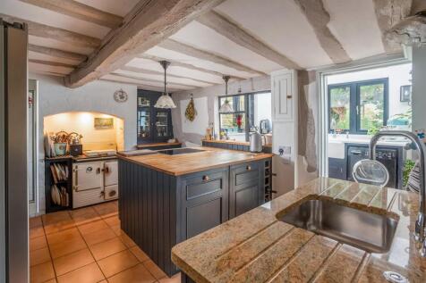 Tudor House-7.jpg