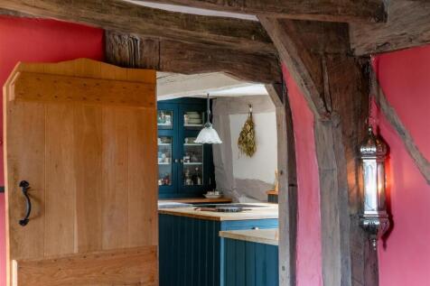 Tudor House-4.jpg