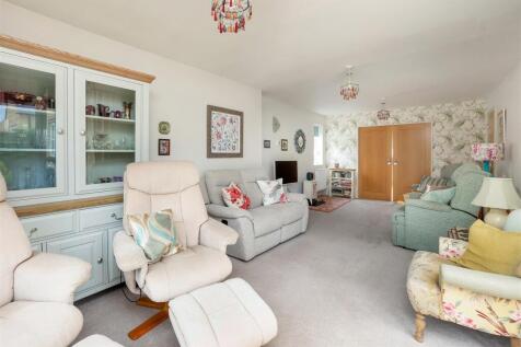 16 Porter Close-5.jpg