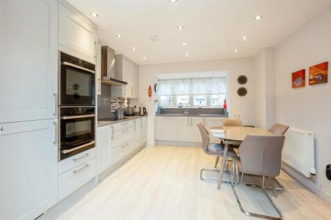 16 Porter Close-6.jpg