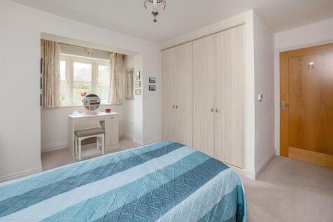 16 Porter Close-9.jpg