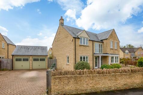 35 Cotswold Edge-2.jpg