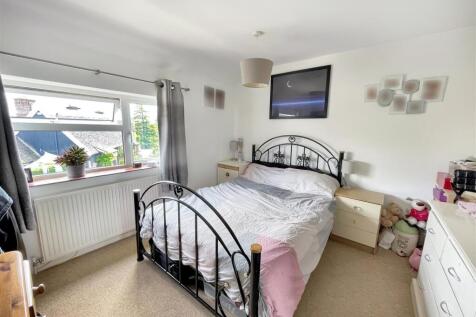 bed new.jpg