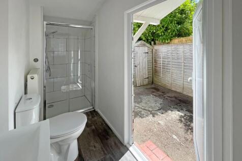 shower room.JPG