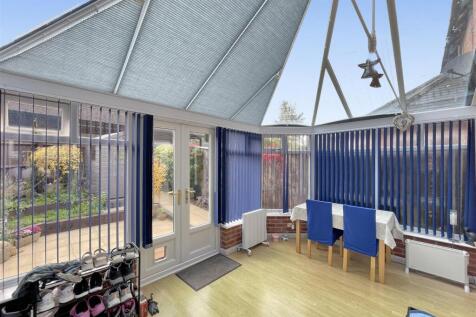 conservatory jpeg.jpg