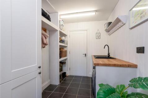 11 Arbour Close 1764-6.jpg