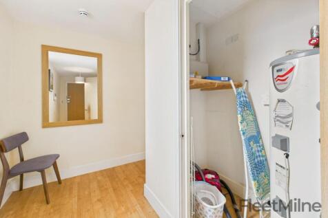 CAM04864G0-PR0187-STILL014.jpg