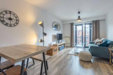 Living/dining room