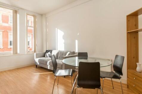 Living Area/ Dining Area