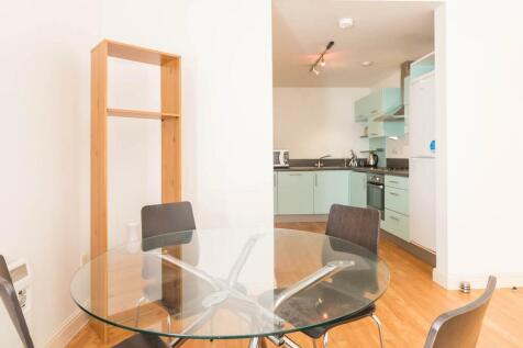 Living Area/ Dining Area