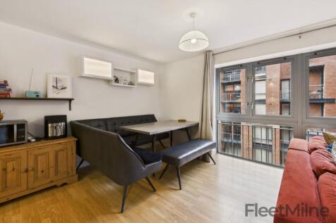 Living/dining room