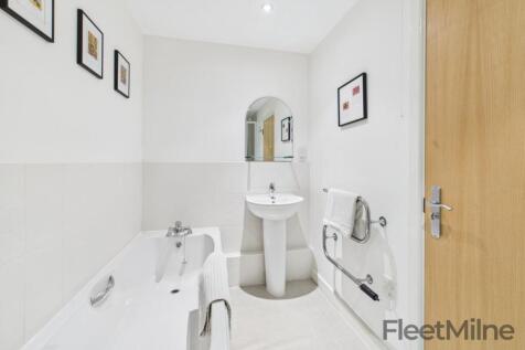 Main bathroom