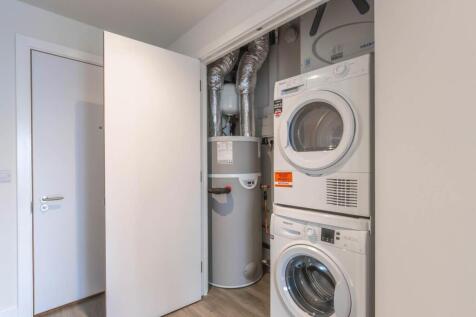 2203 Cortland 10.jpg