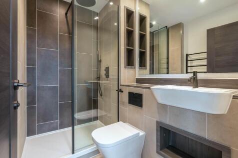 Ensuite bathroom