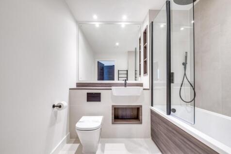Main bathroom