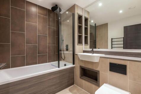 Main bathroom